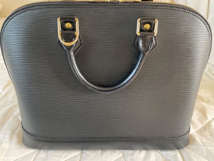 アルマ（ブランドバッグ）の商品画像 - 査定依頼日：2025年10月7日 - 最高査定価格：90,000円