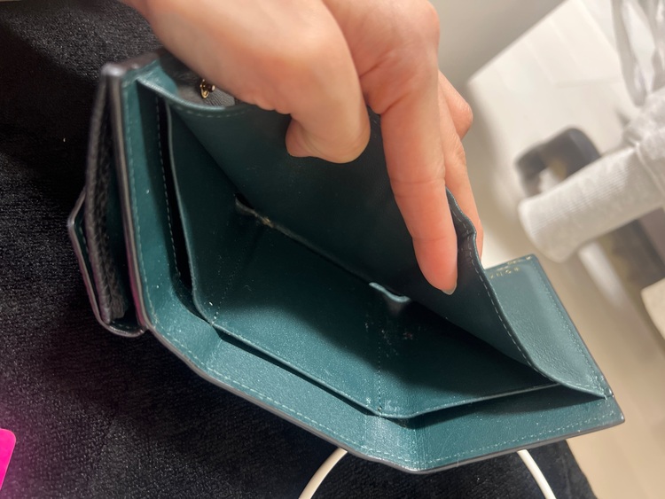 ボナベンチュラ（ブランド財布・小物）の商品画像 - 査定依頼日：2025年8月18日 - 最高査定価格：2,000円