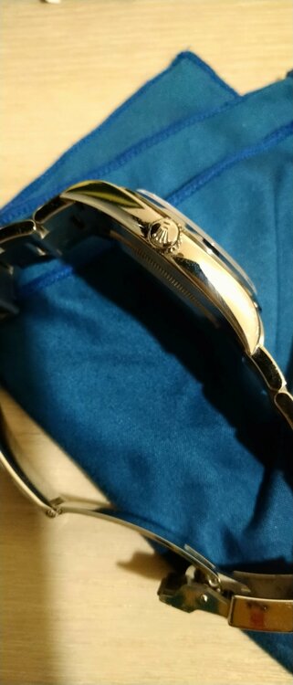 ロレックス エクスプローラー（高級時計）の商品画像 - 査定依頼日：2026年10月15日 - 最高査定価格：1,250,000円
