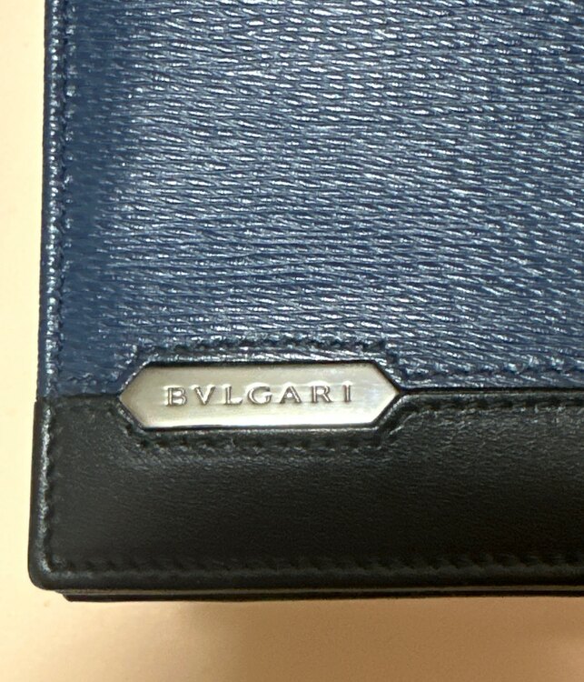 ブルガリ長財布（ブランド財布・小物）の商品画像 - 査定依頼日：2025年2月26日 - 最高査定価格：3,000円