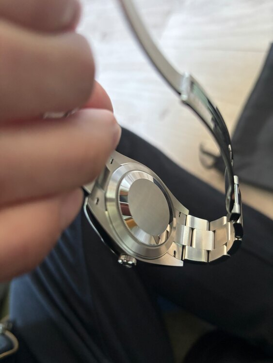 126334 デイトジャスト41（高級時計）の商品画像 - 査定依頼日：2025年1月18日 - 最高査定価格：1,900,000円