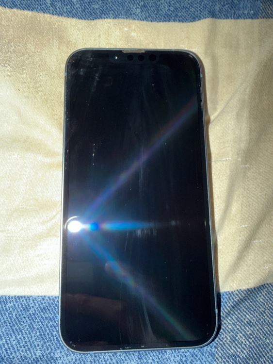 iPhone iPhone 14 128GB SIMフリー（スマホ）の商品画像 - 査定依頼日：2026年9月16日 - 最高査定価格：27,000円