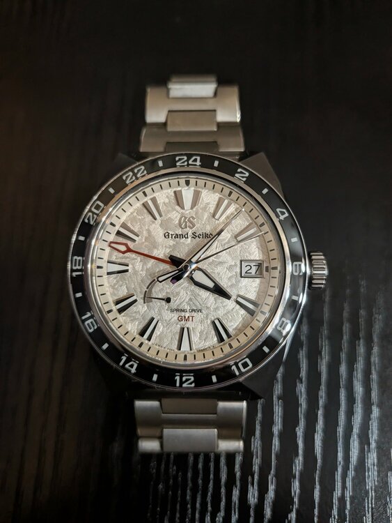 9Rスプリングドライブ（高級時計）の商品画像 - 査定依頼日：2026年4月27日 - 最高査定価格：950,000円