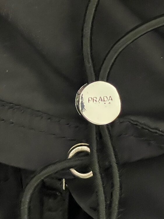 プラダ  （ブランドバッグ）の商品画像 - 査定依頼日：2025年2月16日 - 最高査定価格：80,000円