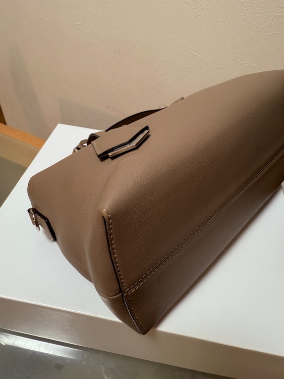 フェンディ  （ブランドバッグ）の商品画像 - 査定依頼日：2025年10月1日 - 最高査定価格：72,000円