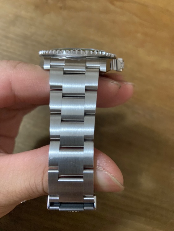 126610LV（高級時計）の商品画像 - 査定依頼日：2025年10月13日 - 最高査定価格：2,300,000円