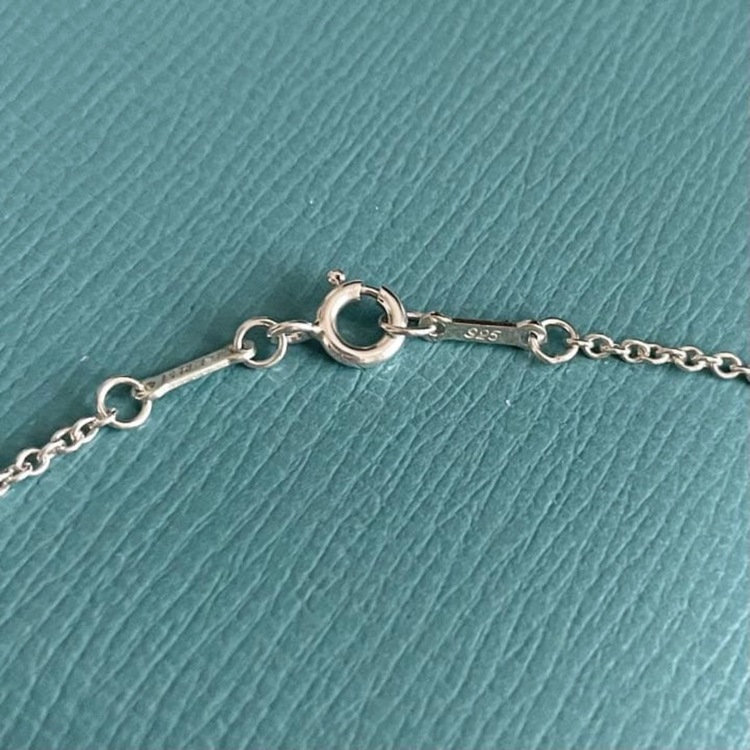 Tiffany & Co. オープン ハート ペンダント シルバー 11mm（金・貴金属）の商品画像 - 査定依頼日：2026年10月16日 - 最高査定価格：12,000円