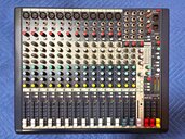 Soundcraft ミキサー MFXi 12/2（ピアノ・楽器・PA機材）の商品画像 - 査定依頼日：2026年8月26日 - 最高査定価格：4,000円