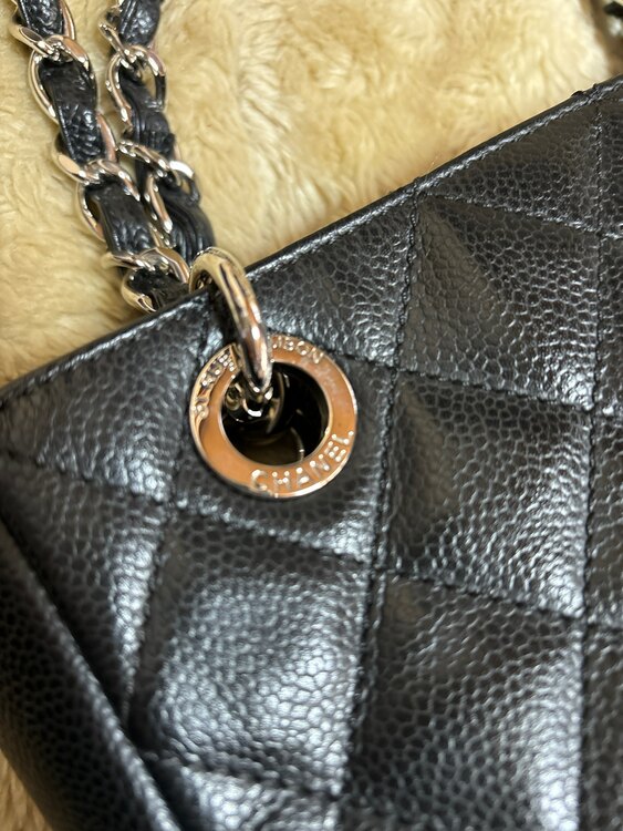 キャビアスキン　チェーントート（ブランドバッグ）の商品画像 - 査定依頼日：2025年2月8日 - 最高査定価格：330,000円