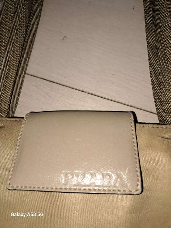 プラダ  （ブランドバッグ）の商品画像 - 査定依頼日：2025年5月5日 - 最高査定価格：10,000円