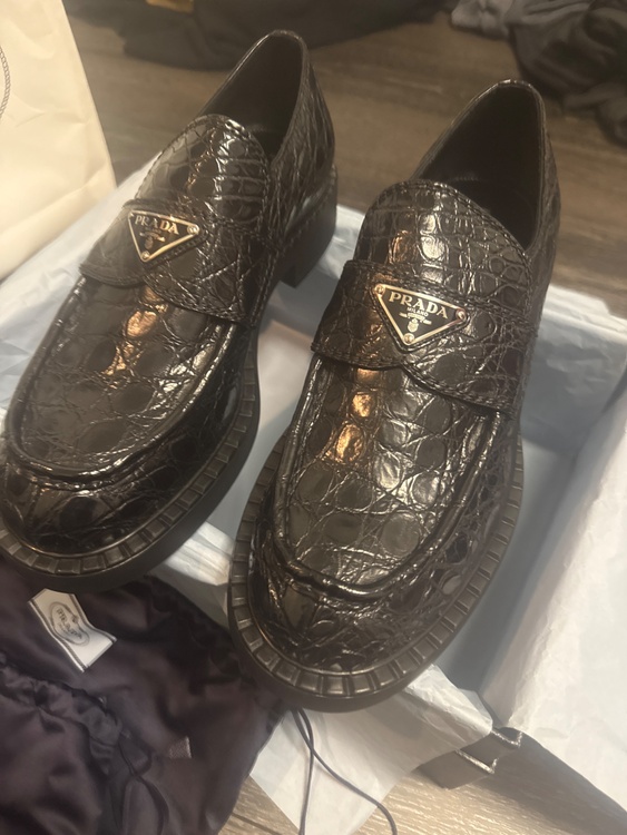 プラダ  （ブランドバッグ）の商品画像 - 査定依頼日：2026年4月28日 - 最高査定価格：85,000円