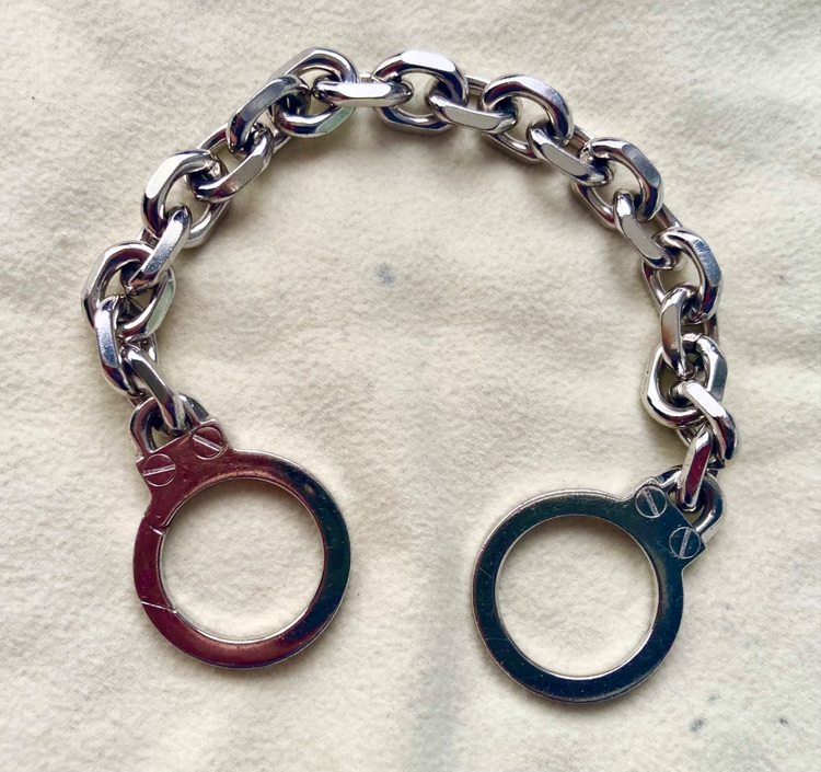 トリオンフハンドカフブレスレット（金・貴金属）の商品画像 - 査定依頼日：2025年11月21日 - 最高査定価格：100,000円