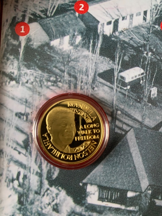 A long walk to freedom（金・貴金属）の商品画像 - 査定依頼日：2025年9月3日 - 最高査定価格：99,999,999円