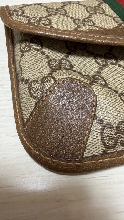 オールドアクセサリーコレクションGG スプリームクラッチバッグ（ブランドバッグ）の商品画像 - 査定依頼日：2026年9月17日 - 最高査定価格：9,000円