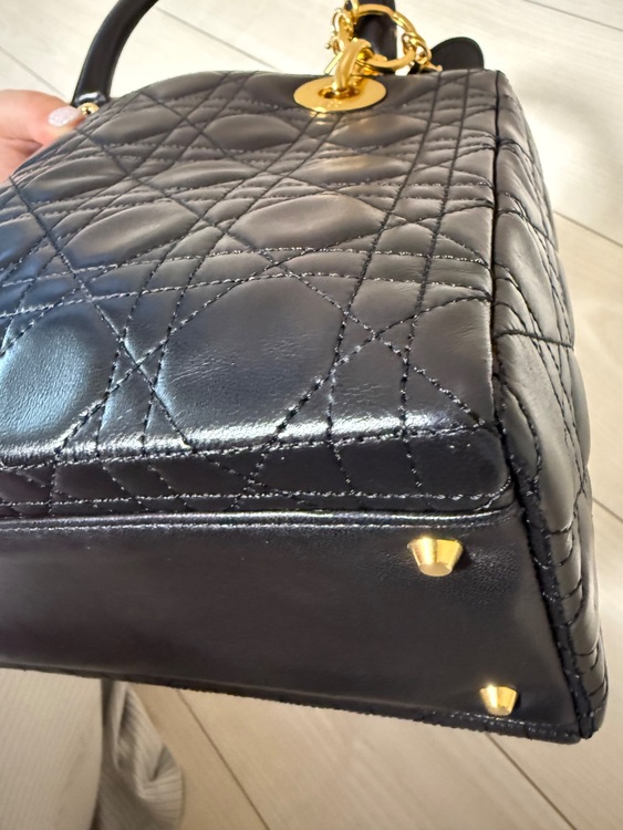 レディディオール（ブランドバッグ）の商品画像 - 査定依頼日：2025年9月26日 - 最高査定価格：330,000円