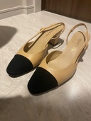 スリングバックシューズ　ゴートスキン & グログラン  ベージュ & ブラック（古着・ファッション）の商品画像 - 査定依頼日：2025年9月15日 - 最高査定価格：40,000円