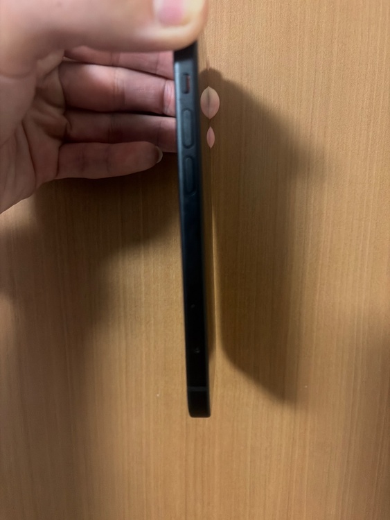 iPhone iPhone 15 128GB SIMフリー（スマホ）の商品画像 - 査定依頼日：2026年8月18日 - 最高査定価格：66,000円