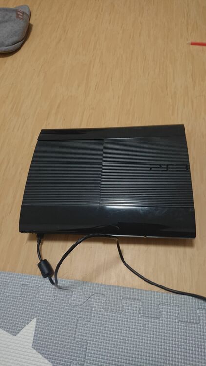 PS3 cech-4000c（ゲーム機本体・ゲームソフト）の商品画像 - 査定依頼日：2025年7月1日 - 最高査定価格：6,000円