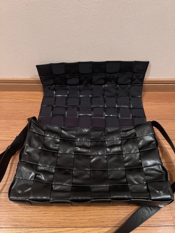 ボッテガ・ヴェネタ  （ブランドバッグ）の商品画像 - 査定依頼日：2025年9月21日 - 最高査定価格：100,000円