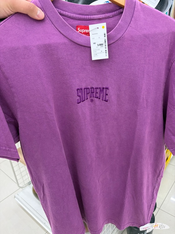 Tシャツ（古着・ファッション）の商品画像 - 査定依頼日：2026年4月29日 - 最高査定価格：1,800円
