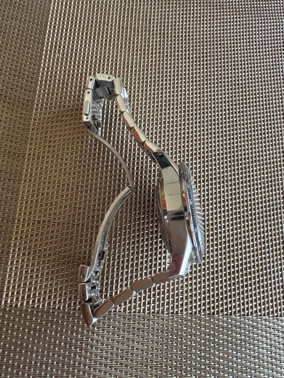 タグホイヤー カレラ CV2014-2 ERZ619（高級時計）の商品画像 - 査定依頼日：2025年9月28日 - 最高査定価格：160,000円