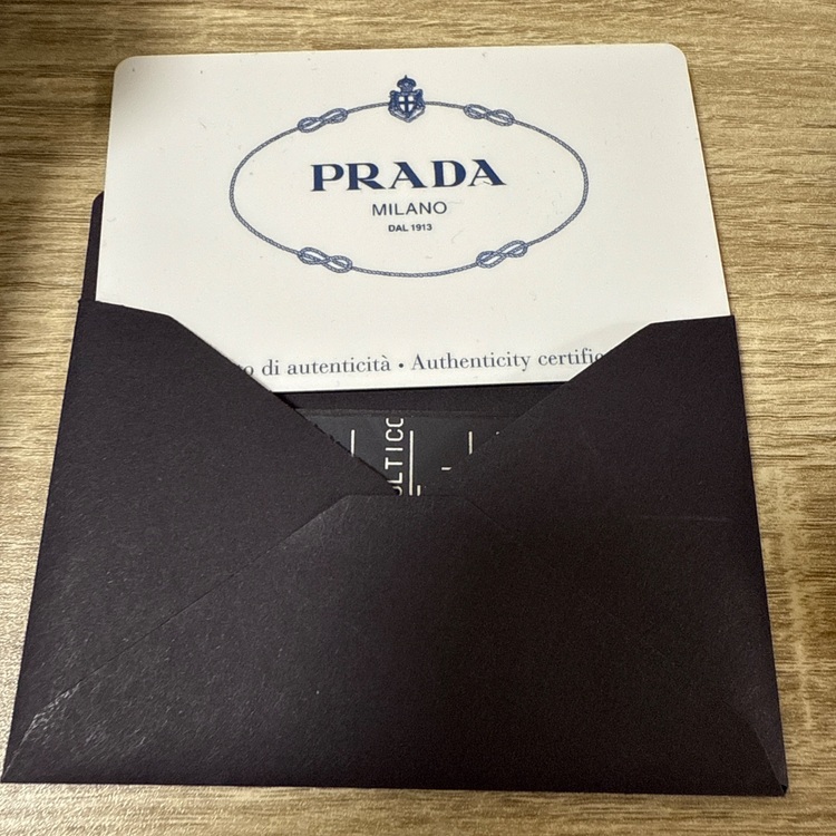 プラダ  （ブランドバッグ）の商品画像 - 査定依頼日：2025年9月26日 - 最高査定価格：20,000円