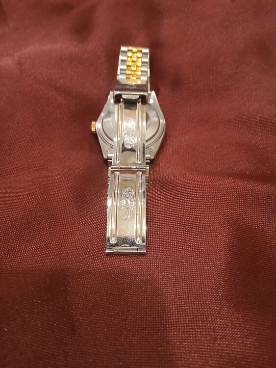 ロレックス　デイジャスト　16013（高級時計）の商品画像 - 査定依頼日：2025年12月19日 - 最高査定価格：850,000円