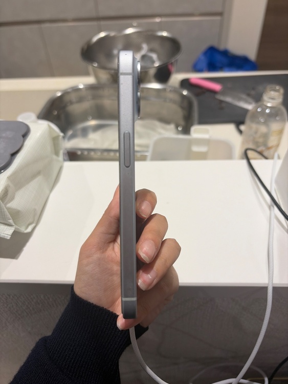 iPhone 15 128GB Softbank（スマホ）の商品画像 - 査定依頼日：2026年5月1日 - 最高査定価格：63,000円
