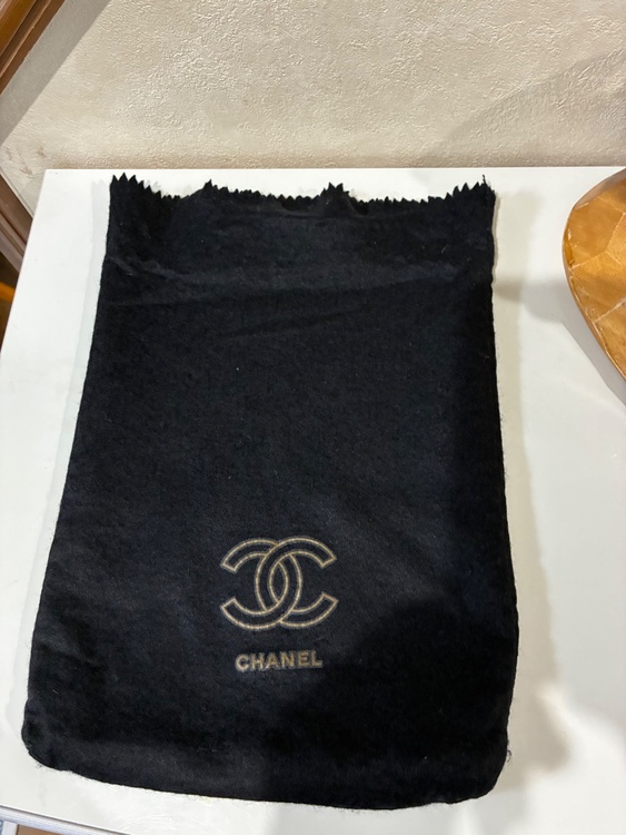 1985年香港ペニンシュラホテル内のCHANEL店で購入しました。その後数回しか使用していません（ブランドバッグ）の商品画像 - 査定依頼日：2026年10月9日 - 最高査定価格：250,000円