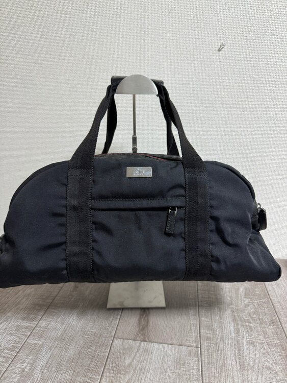 グッチ 小型ボストンバッグ　シェリーラインジッパー（ブランドバッグ）の商品画像 - 査定依頼日：2025年2月14日 - 最高査定価格：25,000円