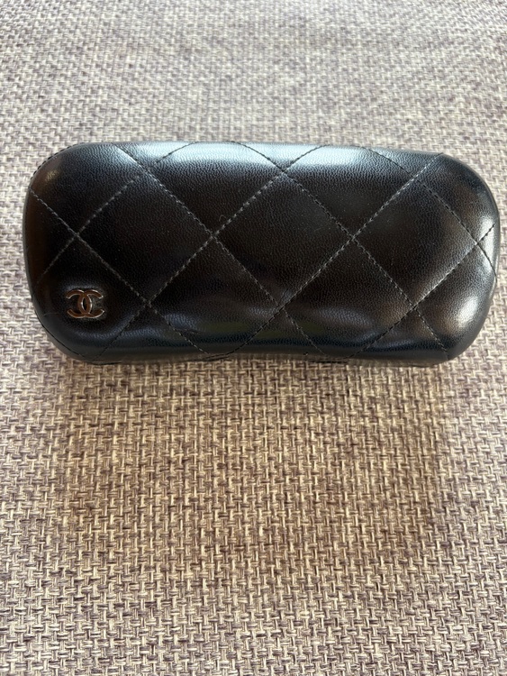 シャネル カメリア （ブランドバッグ）の商品画像 - 査定依頼日：2025年6月14日 - 最高査定価格：15,000円