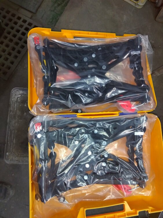 タイヤチェーン、ネットギアジラーレGN-17（カー用品）の商品画像 - 査定依頼日：2026年1月26日 - 最高査定価格：5,000円