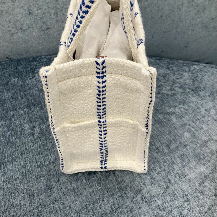 スモールカバタイス small cabas thais（ブランドバッグ）の商品画像 - 査定依頼日：2025年7月14日 - 最高査定価格：110,000円