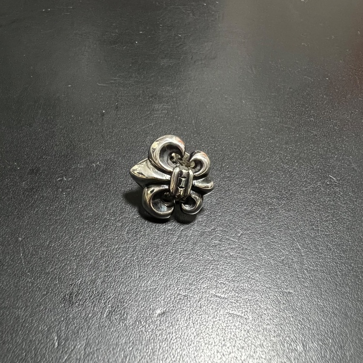 BSフレア　ピンズ（古着・ファッション）の商品画像 - 査定依頼日：2026年1月5日 - 最高査定価格：50,000円