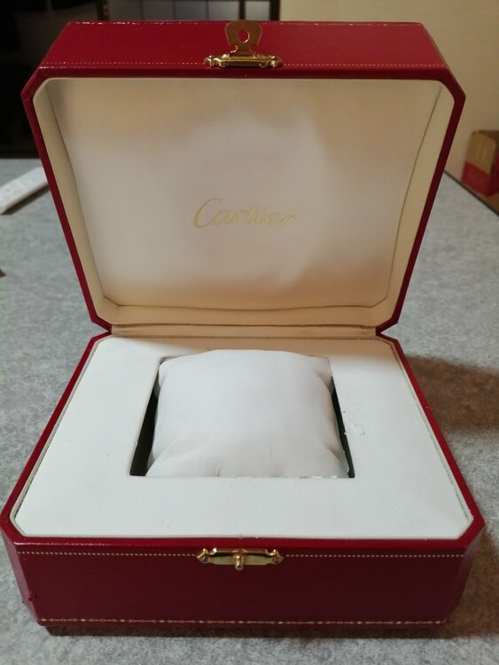 カルティエ CARTIER カリブルドゥカルティエ ダイバー W2CA0008　（高級時計）の商品画像 - 査定依頼日：2026年1月11日 - 最高査定価格：700,000円