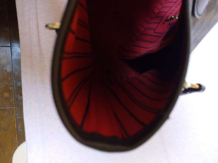 ネヴァーフルMM（ブランドバッグ）の商品画像 - 査定依頼日：2022年8月20日 - 最高査定価格：140,000円