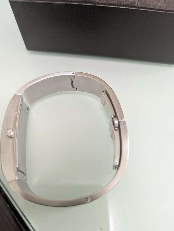 その他 その他 2400（高級時計）の商品画像 - 査定依頼日：2025年2月25日 - 最高査定価格：3,000円