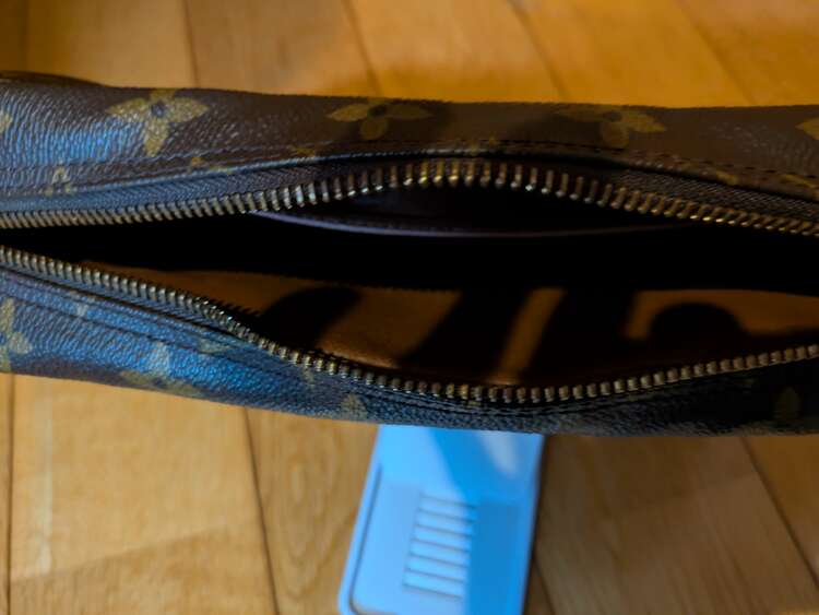 ルイヴィトン モノグラム （ブランドバッグ）の商品画像 - 査定依頼日：2025年3月24日 - 最高査定価格：30,000円