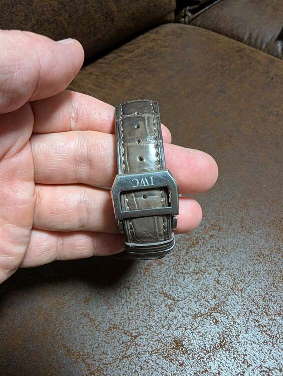 IWC ポルトギーゼ 527529（高級時計）の商品画像 - 査定依頼日：2025年1月16日 - 最高査定価格：500,000円