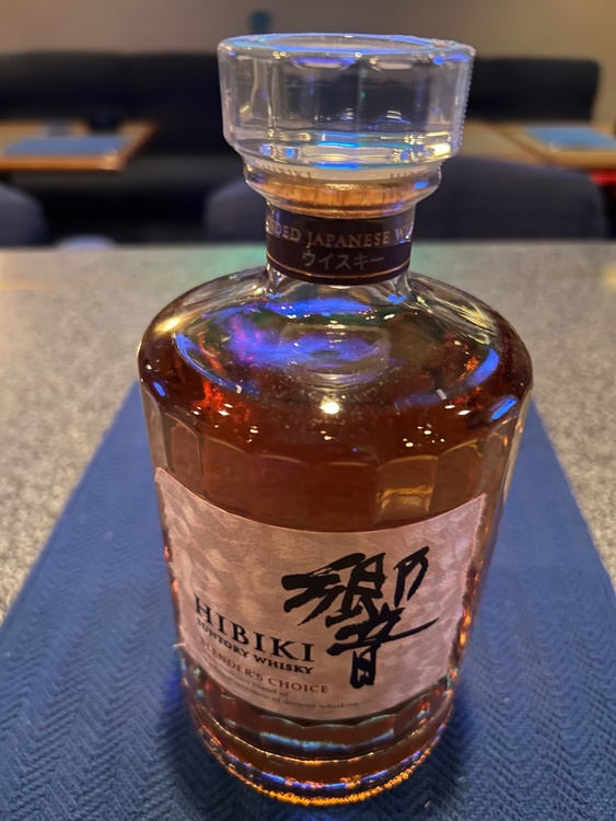 サントリー響ブレンダーチョイス（お酒）の商品画像 - 査定依頼日：2026年7月23日 - 最高査定価格：13,500円