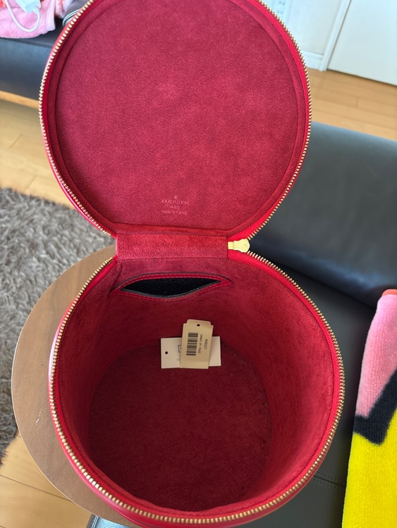 カンヌ（ブランドバッグ）の商品画像 - 査定依頼日：2025年8月24日 - 最高査定価格：25,000円