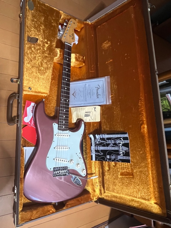 カスタムショップ　ストラトキャスター（ピアノ・楽器・PA機材）の商品画像 - 査定依頼日：2026年3月28日 - 最高査定価格：310,000円