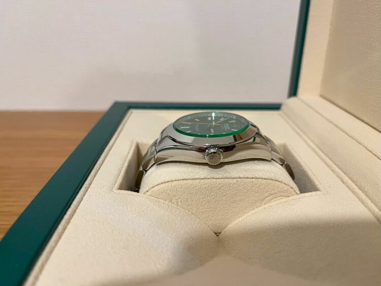 ロレックス ミルガウス 116400G（高級時計）の商品画像 - 査定依頼日：2025年8月3日 - 最高査定価格：1,670,000円