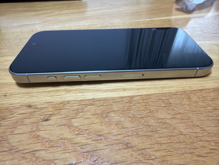 iPhone iPhone 15 Pro 256GB SIMフリー（スマホ）の商品画像 - 査定依頼日：2026年6月24日 - 最高査定価格：87,000円