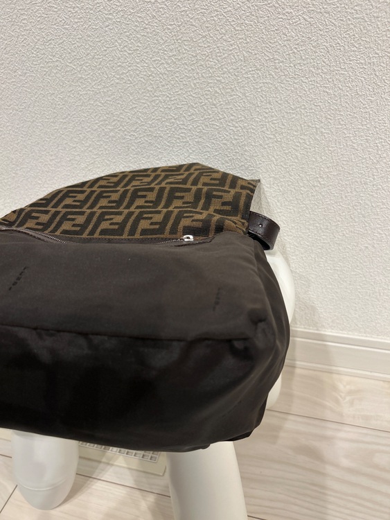 フェンディ  （ブランドバッグ）の商品画像 - 査定依頼日：2025年9月29日 - 最高査定価格：70,000円