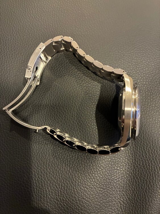 オメガ スピードマスター 3（高級時計）の商品画像 - 査定依頼日：2025年5月11日 - 最高査定価格：630,000円