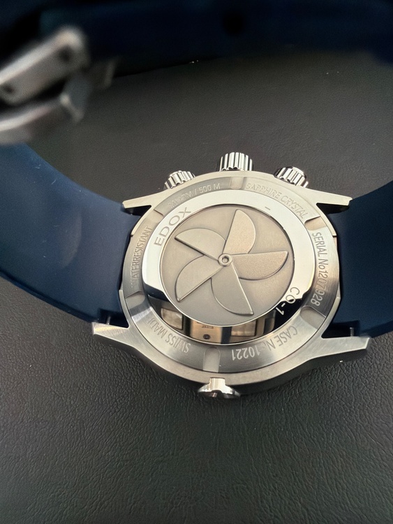 エドックス　クロノオフショア1（高級時計）の商品画像 - 査定依頼日：2026年2月10日 - 最高査定価格：50,000円
