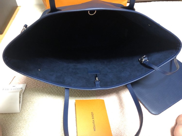 ルイヴィトン エピ （ブランドバッグ）の商品画像 - 査定依頼日：2022年10月22日 - 最高査定価格：100,000円