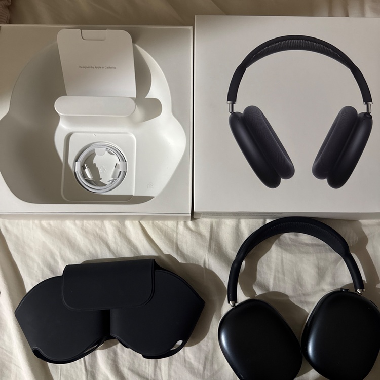 airpods max（オーディオ・スピーカー）の商品画像 - 査定依頼日：2026年5月19日 - 最高査定価格：100,000円