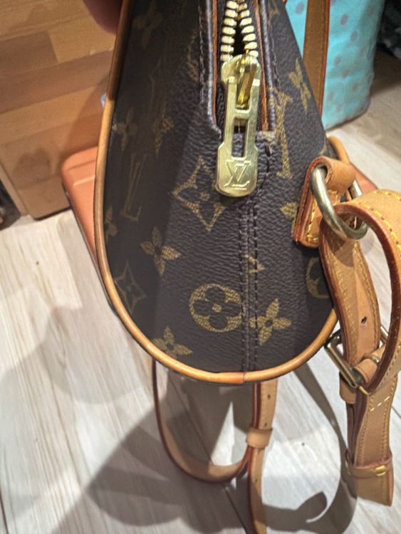 ルイヴィトン Louis Vuitton エリプスサックアド リュックサック （ブランドバッグ）の商品画像 - 査定依頼日：2026年5月21日 - 最高査定価格：90,000円